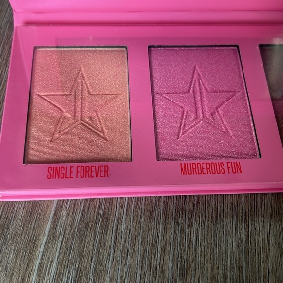Jeffree Star Heartbreaker Skin Frost Highlighter Palette - Picture 8 of 14
